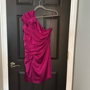 Express Satin One-shoulder Ruched Cocktail Dress in Magenta/Purple size 10